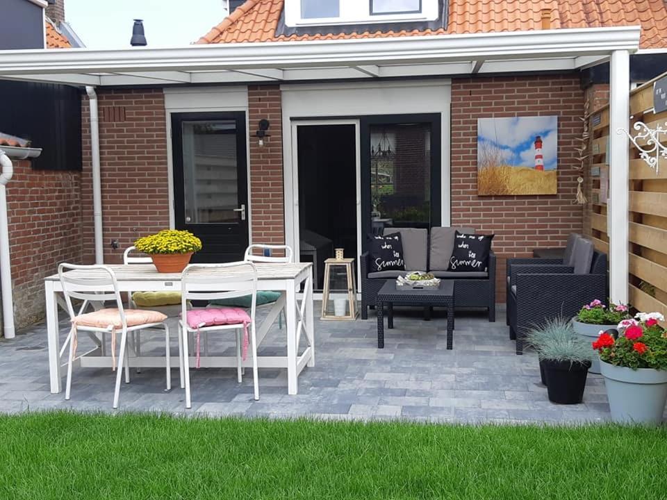 Wad'Ngeluk Villa Paesens ภายนอก รูปภาพ